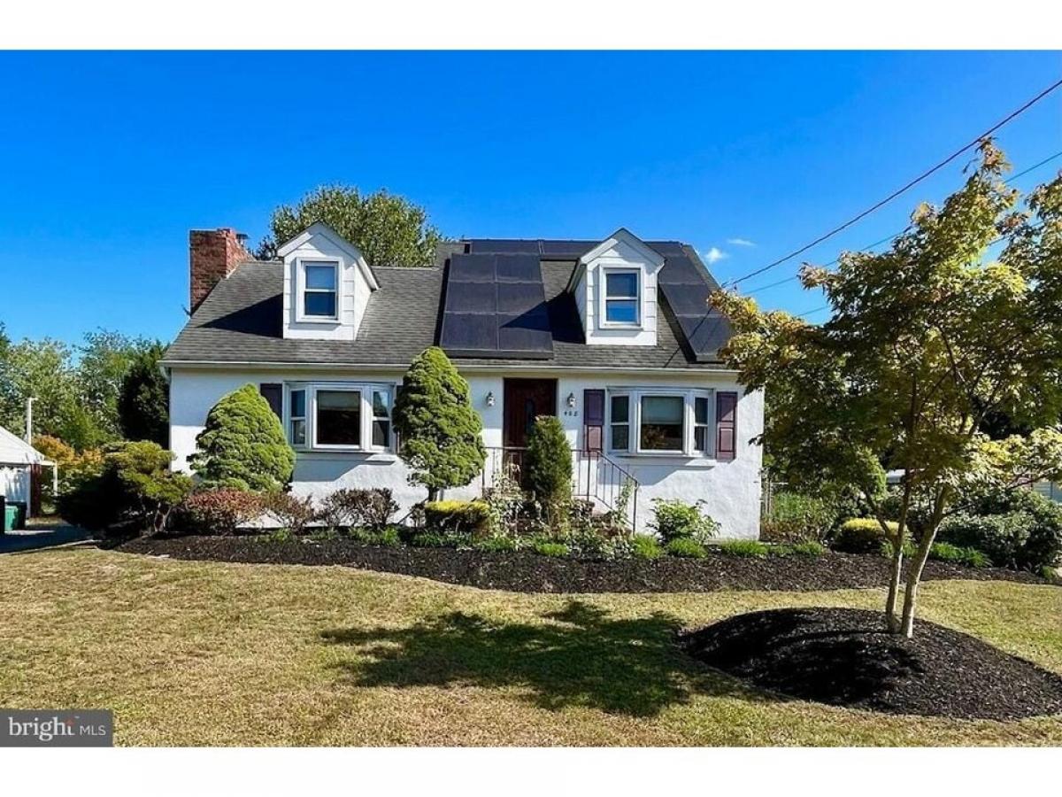 Picture of Home For Sale in Williamstown, New Jersey, United States