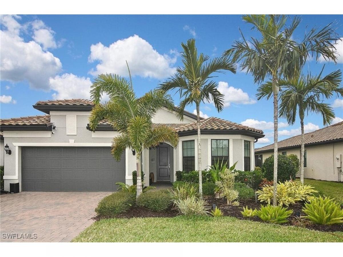 Picture of Home For Sale in Estero, Florida, United States