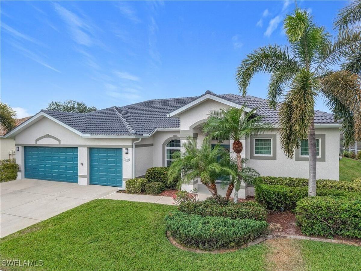 Picture of Home For Sale in Lehigh Acres, Florida, United States