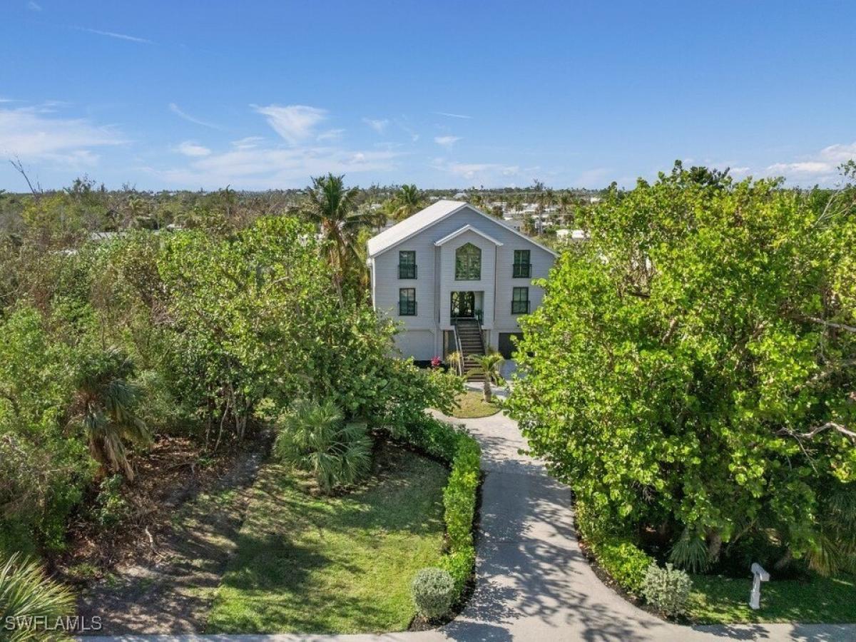 Picture of Home For Sale in Sanibel, Florida, United States