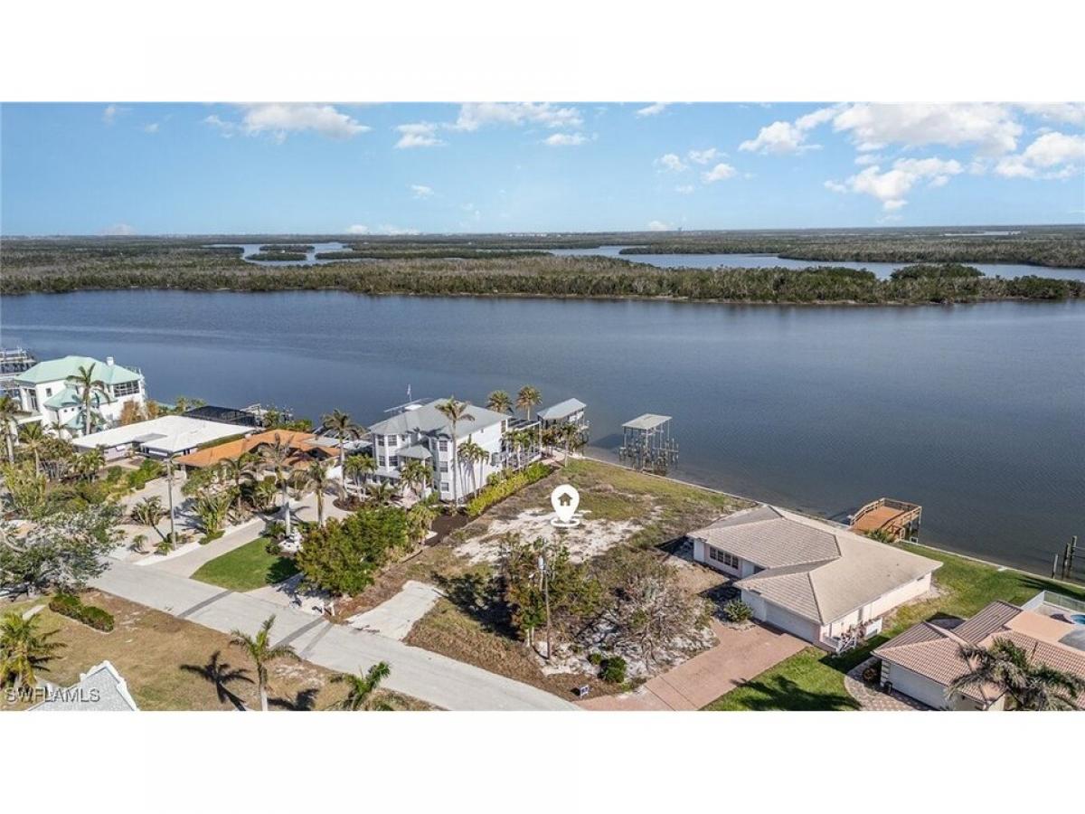 Picture of Residential Land For Sale in Fort Myers Beach, Florida, United States