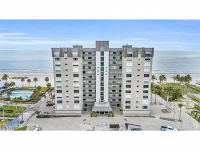 Home For Sale in Fort Myers Beach, Florida