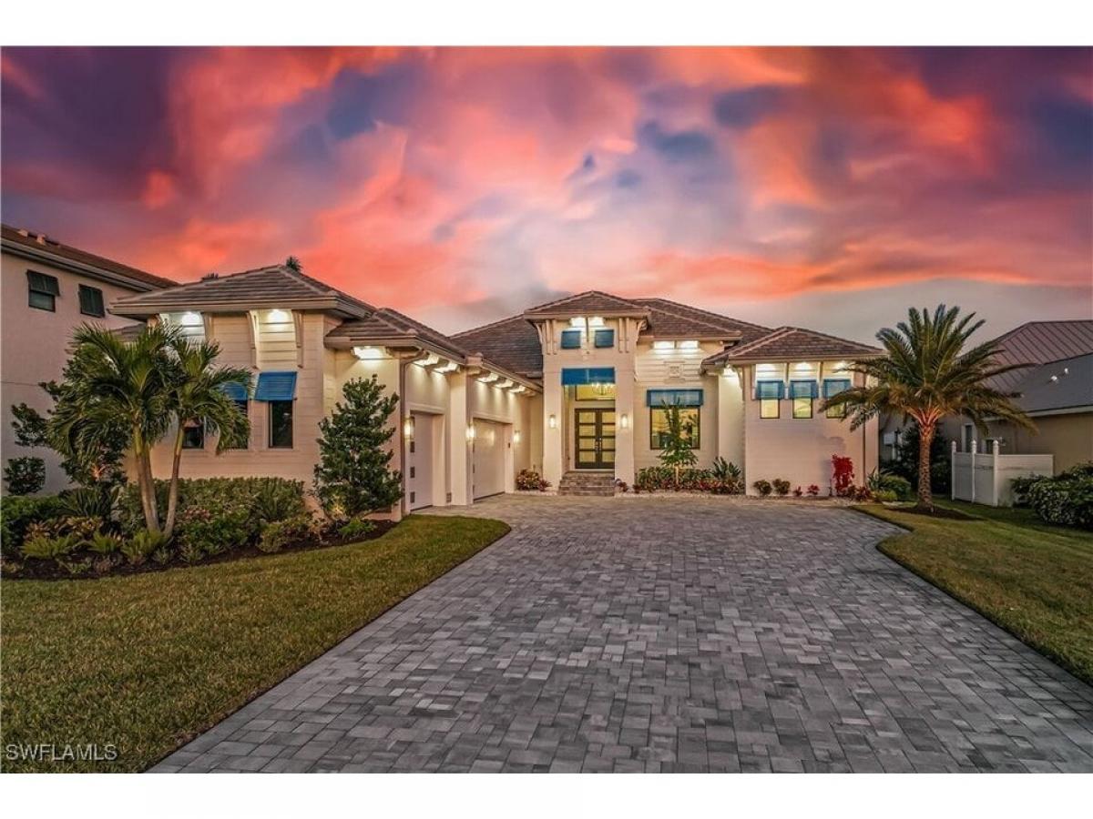 Picture of Home For Sale in Cape Coral, Florida, United States