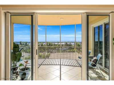 Home For Sale in Cape Coral, Florida