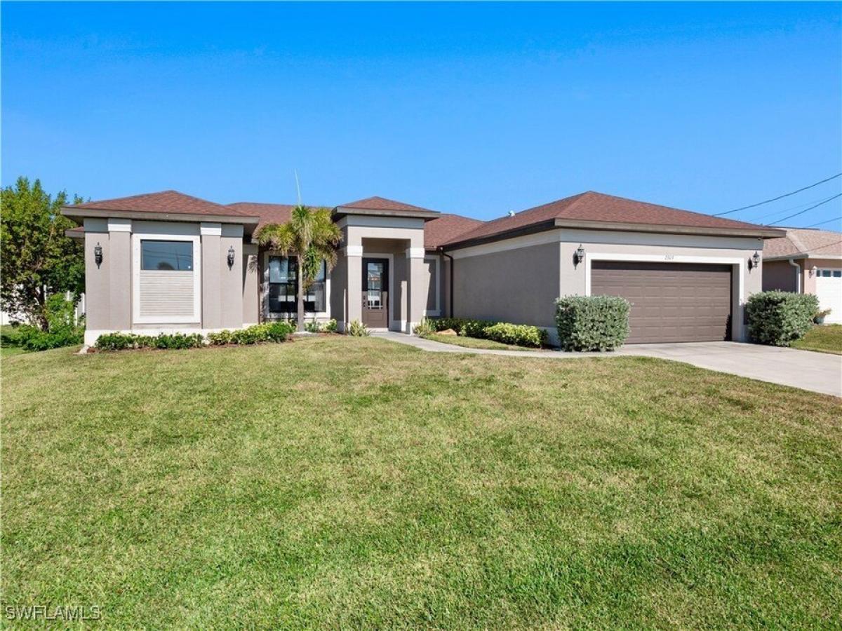 Picture of Home For Sale in Cape Coral, Florida, United States