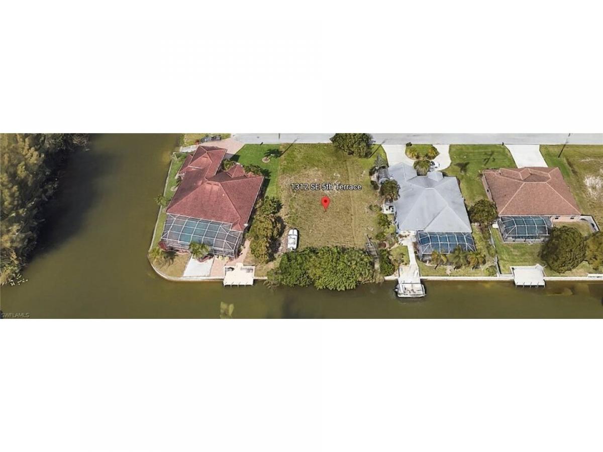 Picture of Residential Land For Sale in Cape Coral, Florida, United States