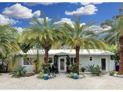 Home For Sale in Upper Matecumbe Key Islamorada, Florida