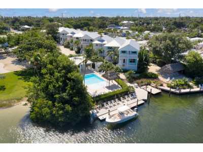 Home For Sale in Upper Matecumbe Key Islamorada, Florida