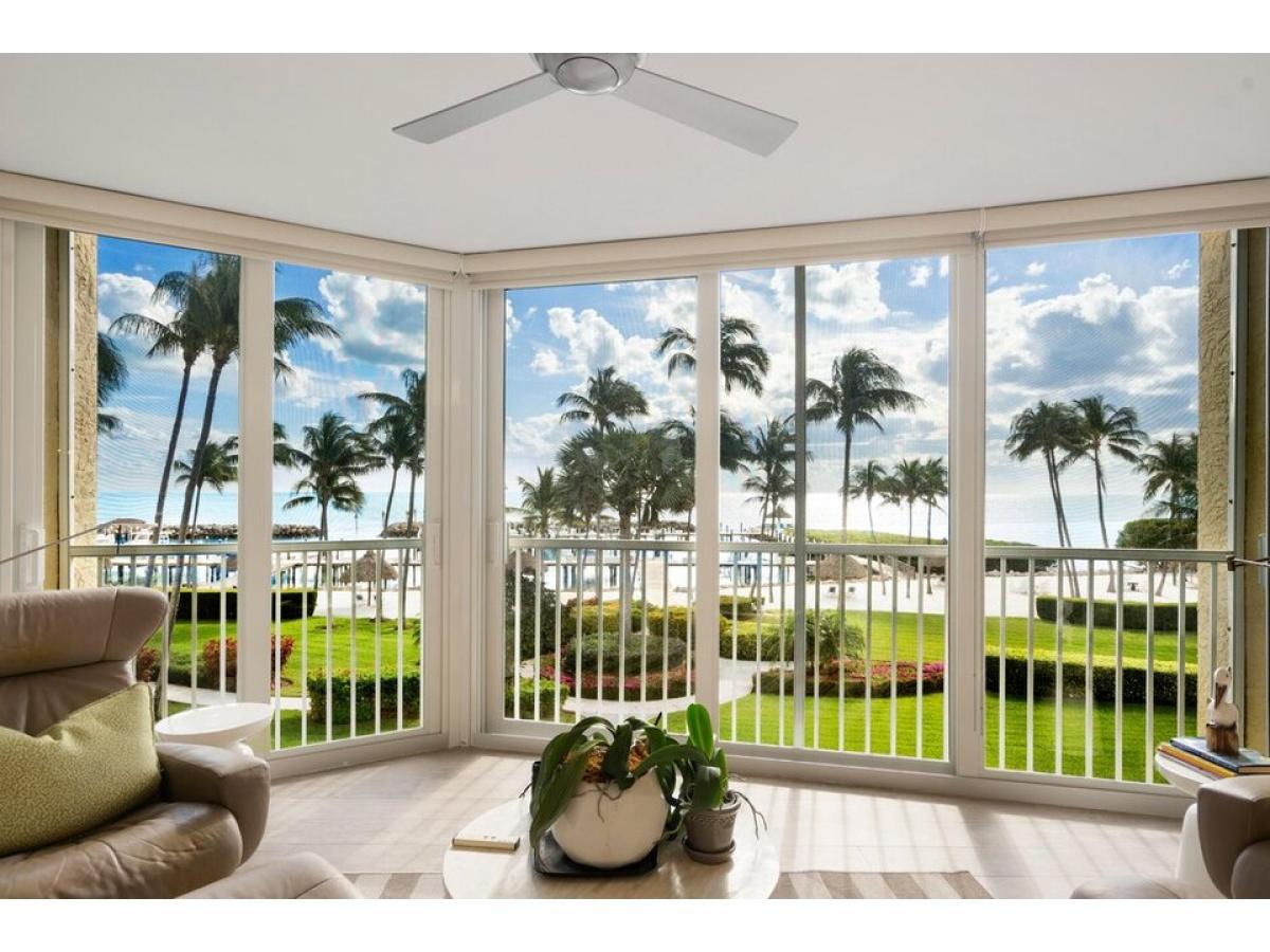 Picture of Home For Sale in Plantation Key, Florida, United States