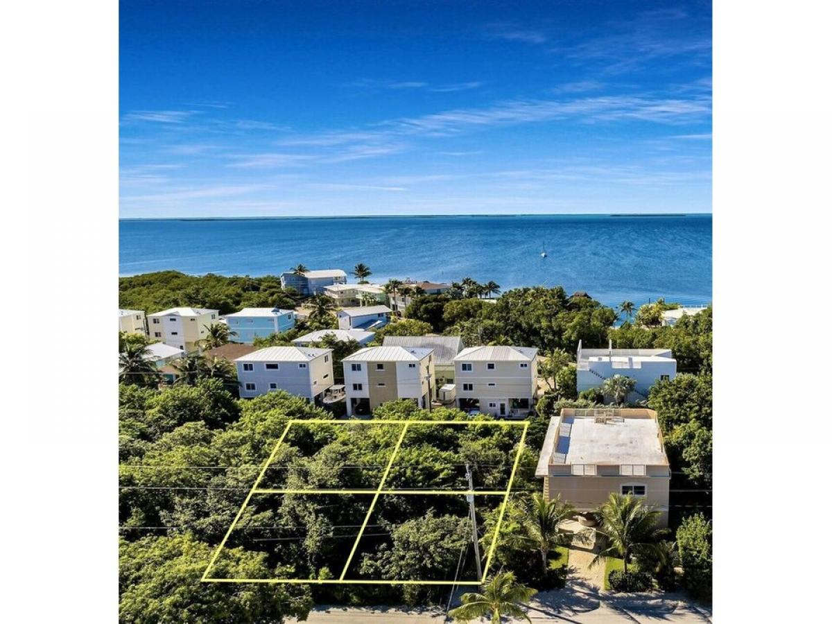 Picture of Residential Land For Sale in Key Largo, Florida, United States