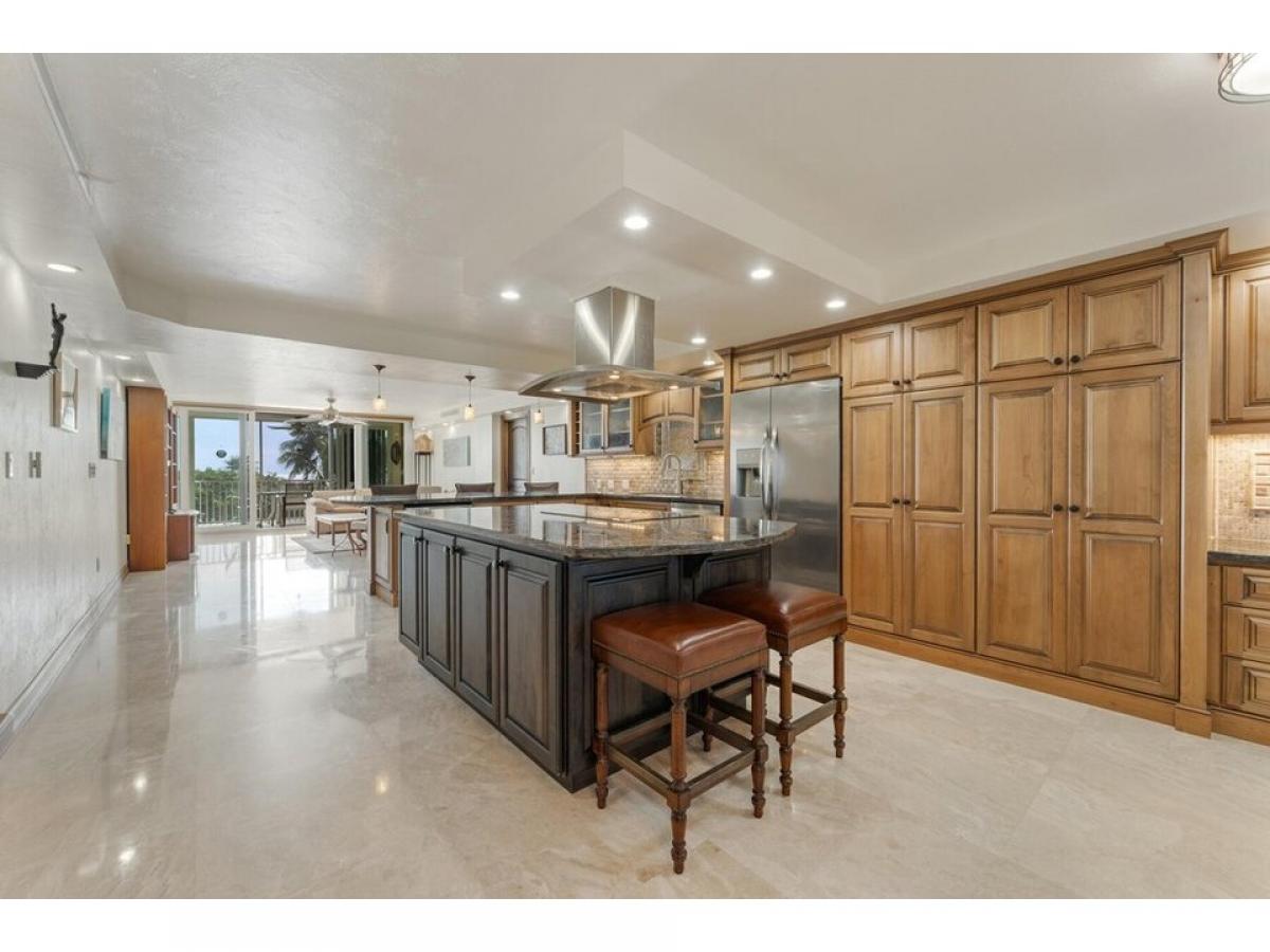 Picture of Home For Sale in Plantation Key, Florida, United States