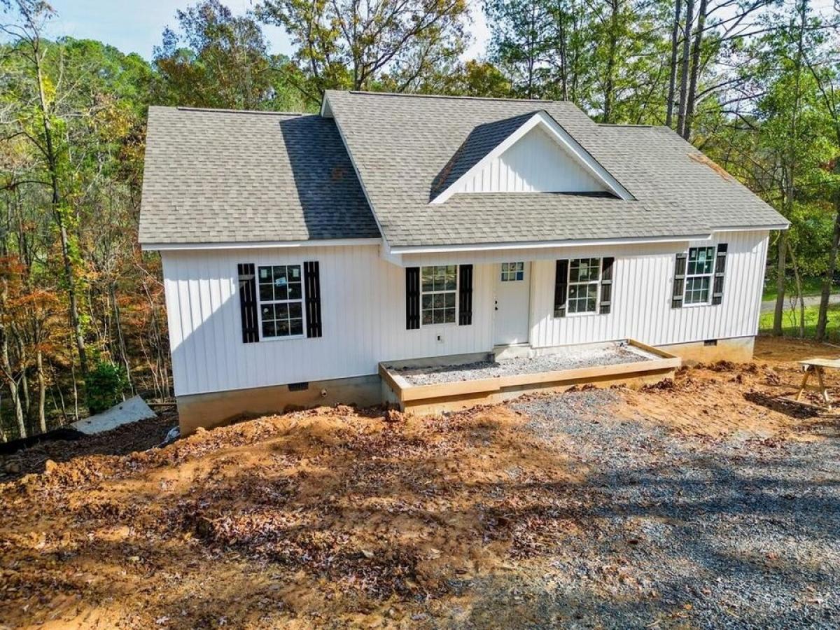 Picture of Home For Sale in Dalton, Georgia, United States