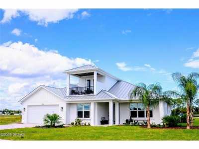 Home For Sale in Edgewater, Florida