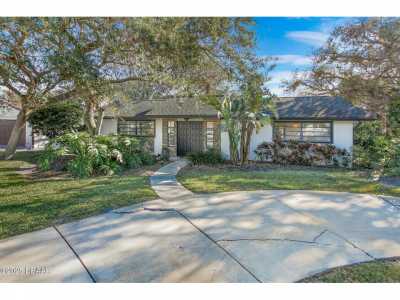 Home For Sale in Ponce Inlet, Florida