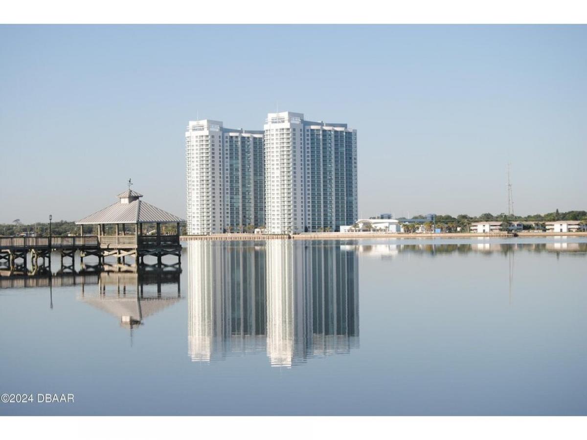 Picture of Home For Sale in Holly Hill, Florida, United States