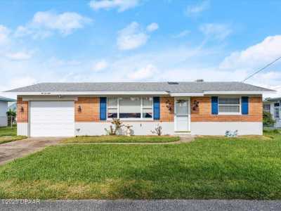 Home For Sale in Daytona Beach, Florida