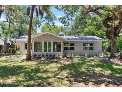 Home For Sale in Ponce Inlet, Florida