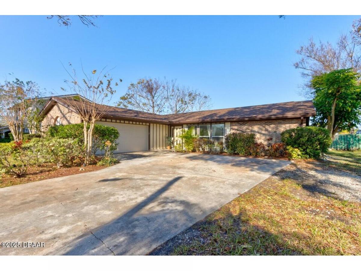 Picture of Home For Sale in South Daytona, Florida, United States