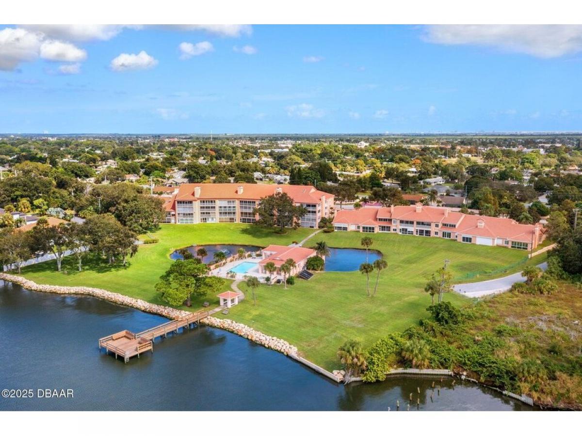 Picture of Home For Sale in Merritt Island, Florida, United States