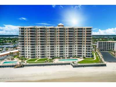 Home For Sale in Daytona Beach Shores, Florida