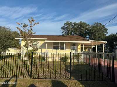 Home For Sale in Edgewater, Florida