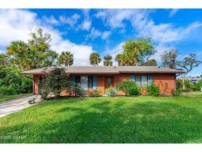 Home For Sale in Port Orange, Florida