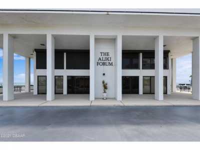 Home For Sale in Daytona Beach, Florida