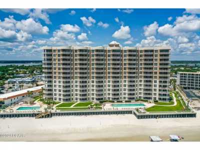 Home For Sale in Daytona Beach Shores, Florida