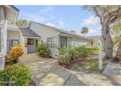 Home For Sale in New Smyrna Beach, Florida