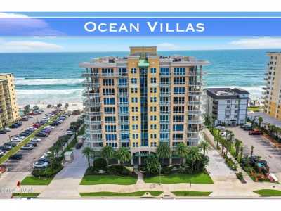 Home For Sale in Daytona Beach Shores, Florida