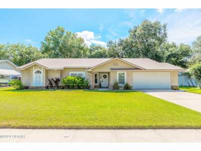 Home For Sale in Port Orange, Florida