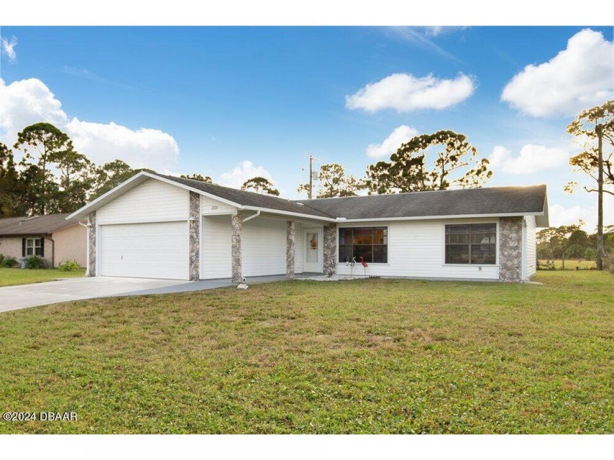 Picture of Home For Sale in Edgewater, Florida, United States