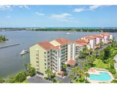 Home For Sale in Daytona Beach, Florida