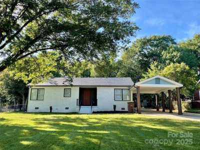 Home For Sale in Shelby, North Carolina