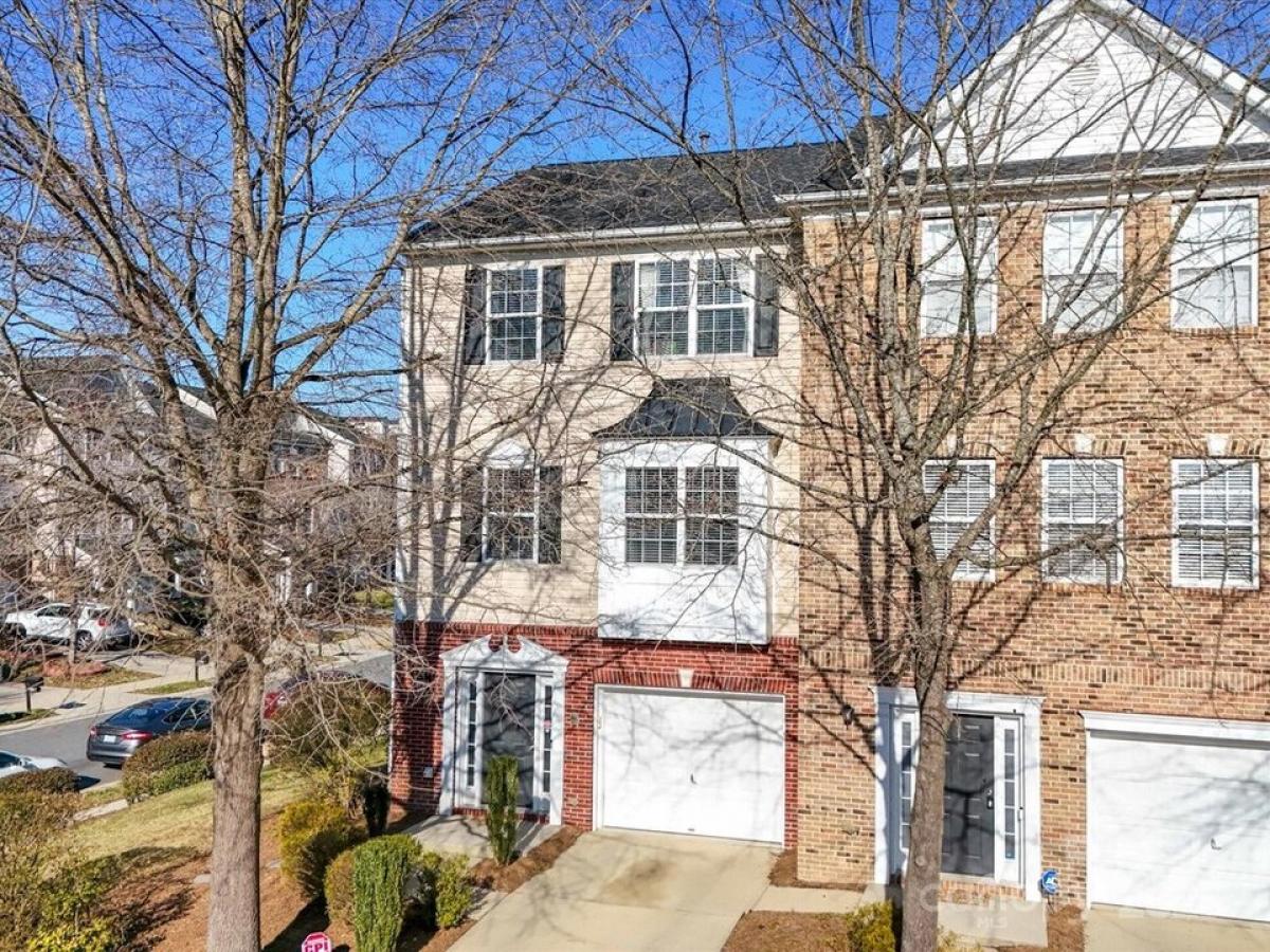 Picture of Home For Sale in Concord, North Carolina, United States