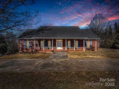 Home For Sale in Forest City, North Carolina