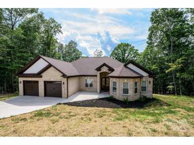 Home For Sale in Granite Falls, North Carolina