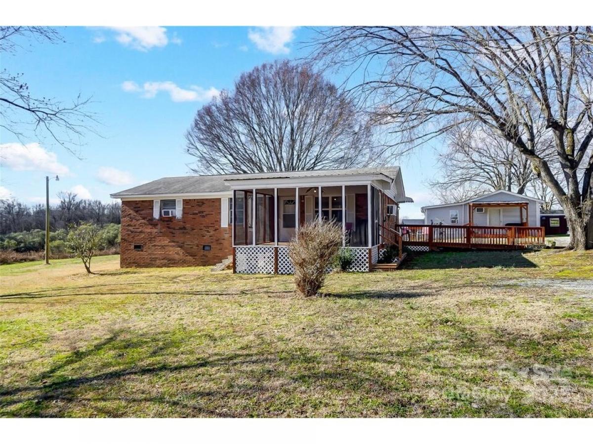 Picture of Home For Sale in Monroe, North Carolina, United States