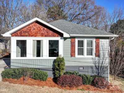 Home For Sale in Cramerton, North Carolina