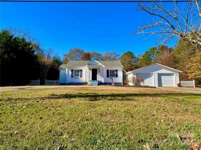 Home For Sale in Forest City, North Carolina