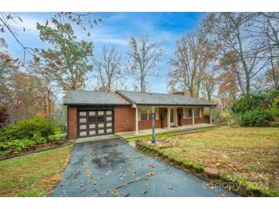 Home For Sale in Mills River, North Carolina