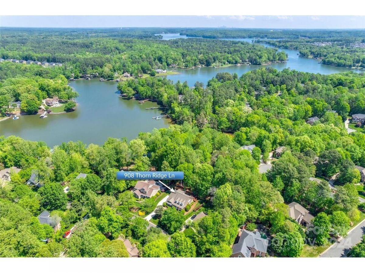 Picture of Home For Sale in Lake Wylie, South Carolina, United States