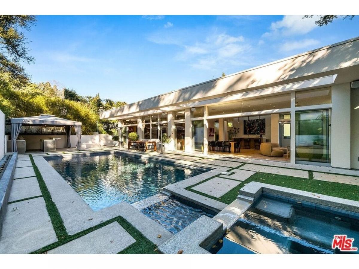 Picture of Home For Sale in Beverly Hills, California, United States