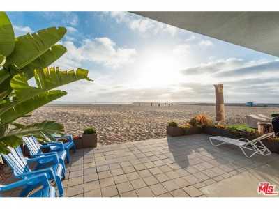 Home For Rent in Playa del Rey, California