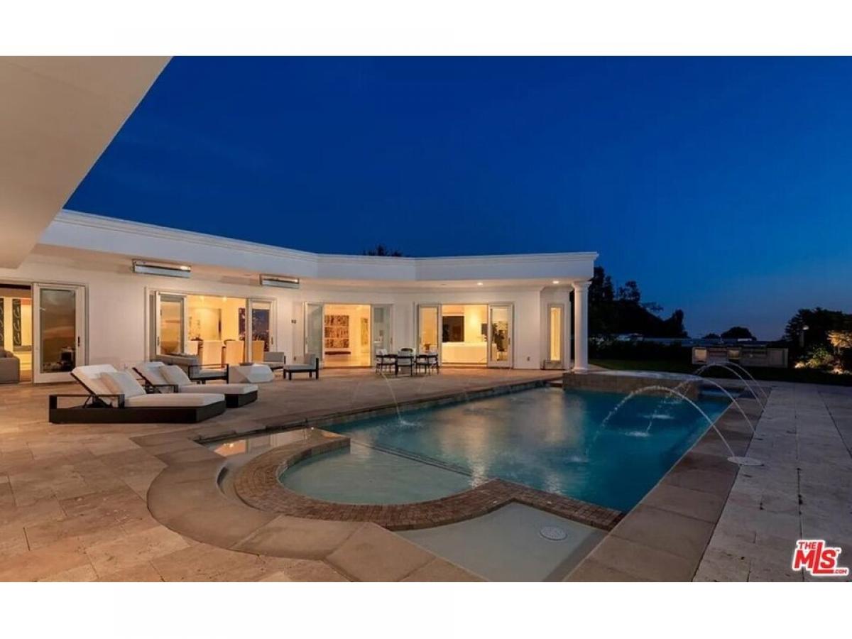 Picture of Home For Sale in Beverly Hills, California, United States