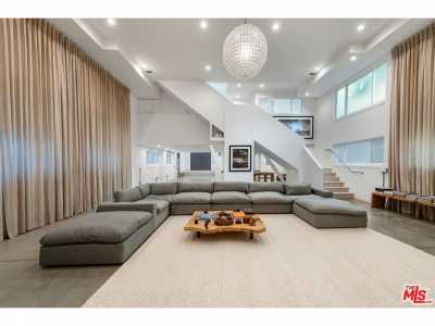 Home For Sale in Venice, California