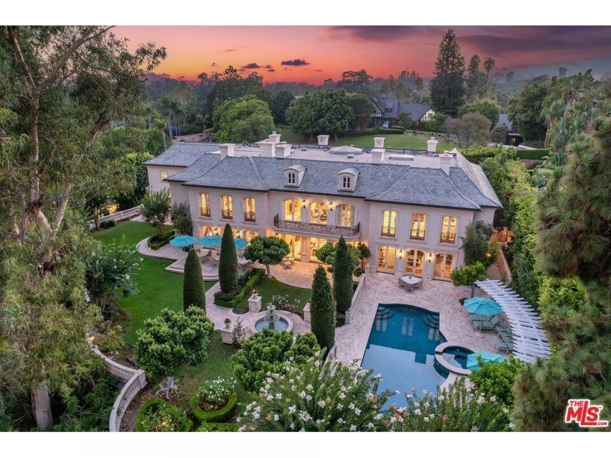 Picture of Home For Sale in Los Angeles, California, United States