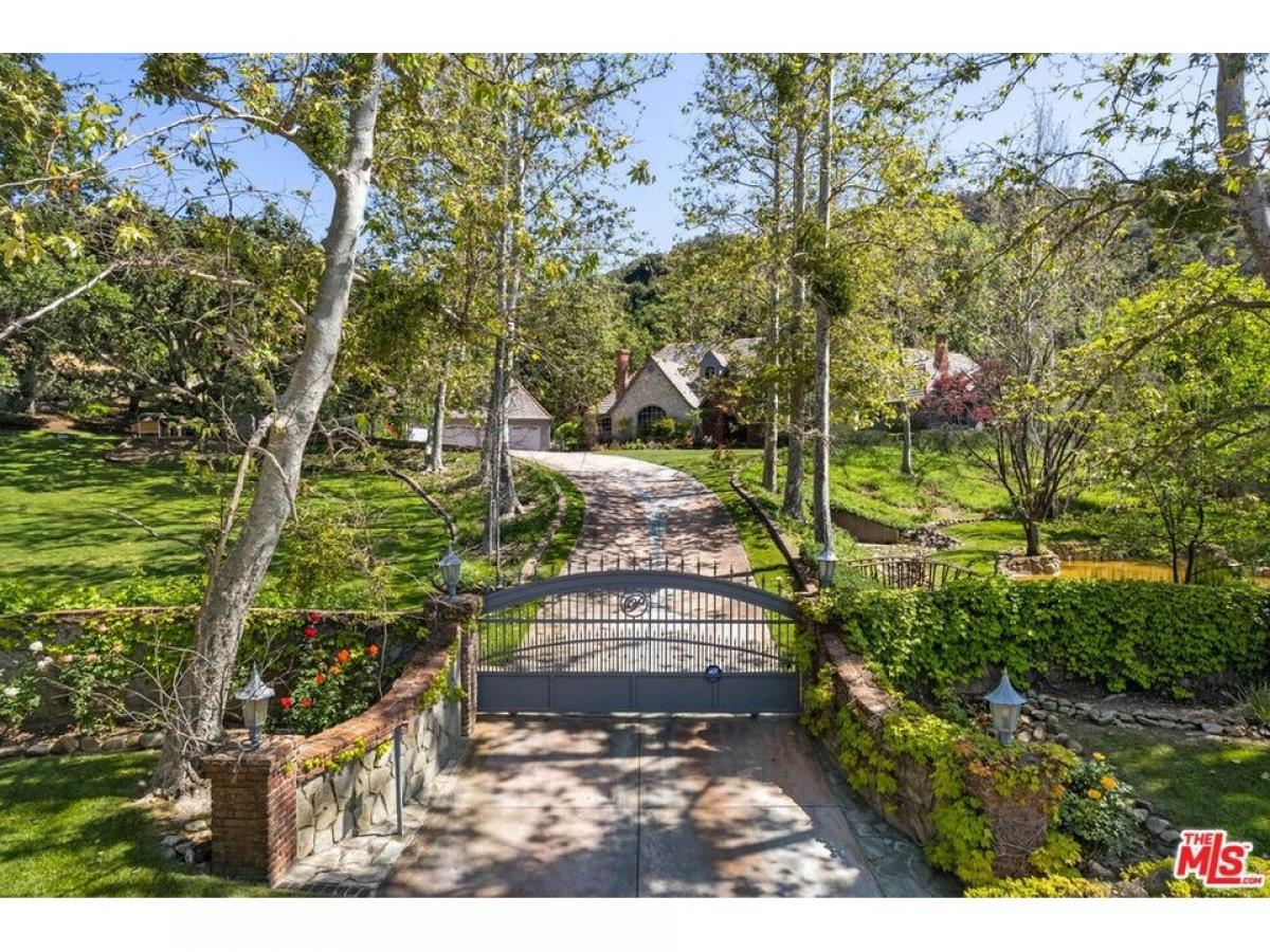 Picture of Home For Sale in Thousand Oaks, California, United States