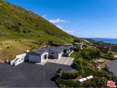 Home For Sale in Malibu, California