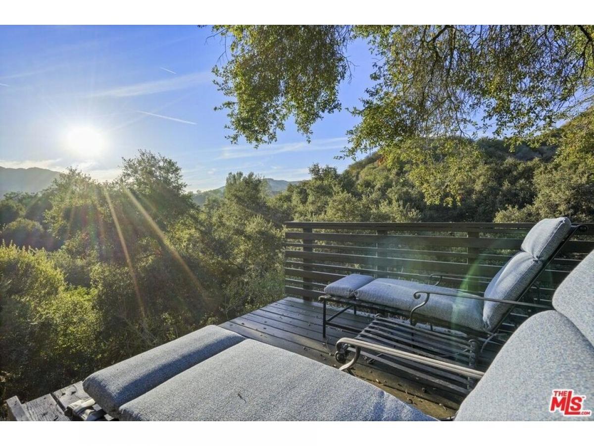 Picture of Home For Sale in Topanga, California, United States